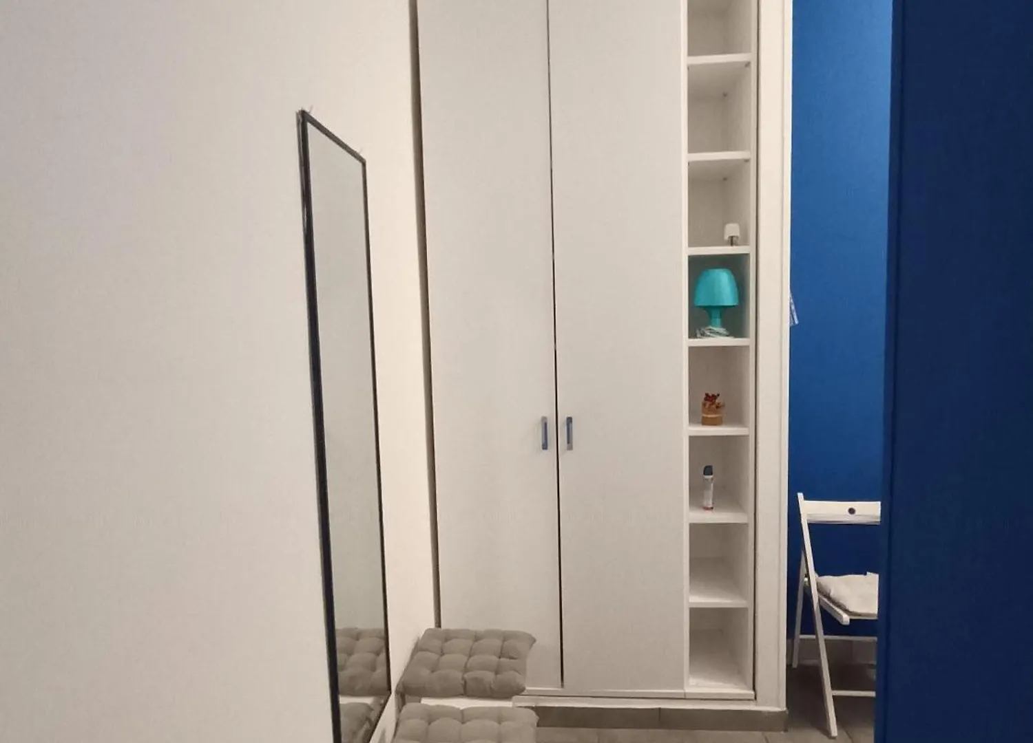 Adriatic Room 50 M Dalla Stazione Ferroviaria Di Ciampino E Dalla Navetta Aeroportuale Guest house